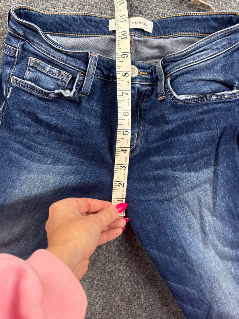 FLYING MONKEY Women’s Denim Slim Straight Leg Raw Hem Jeans size: 26 - Picture 3 of 7